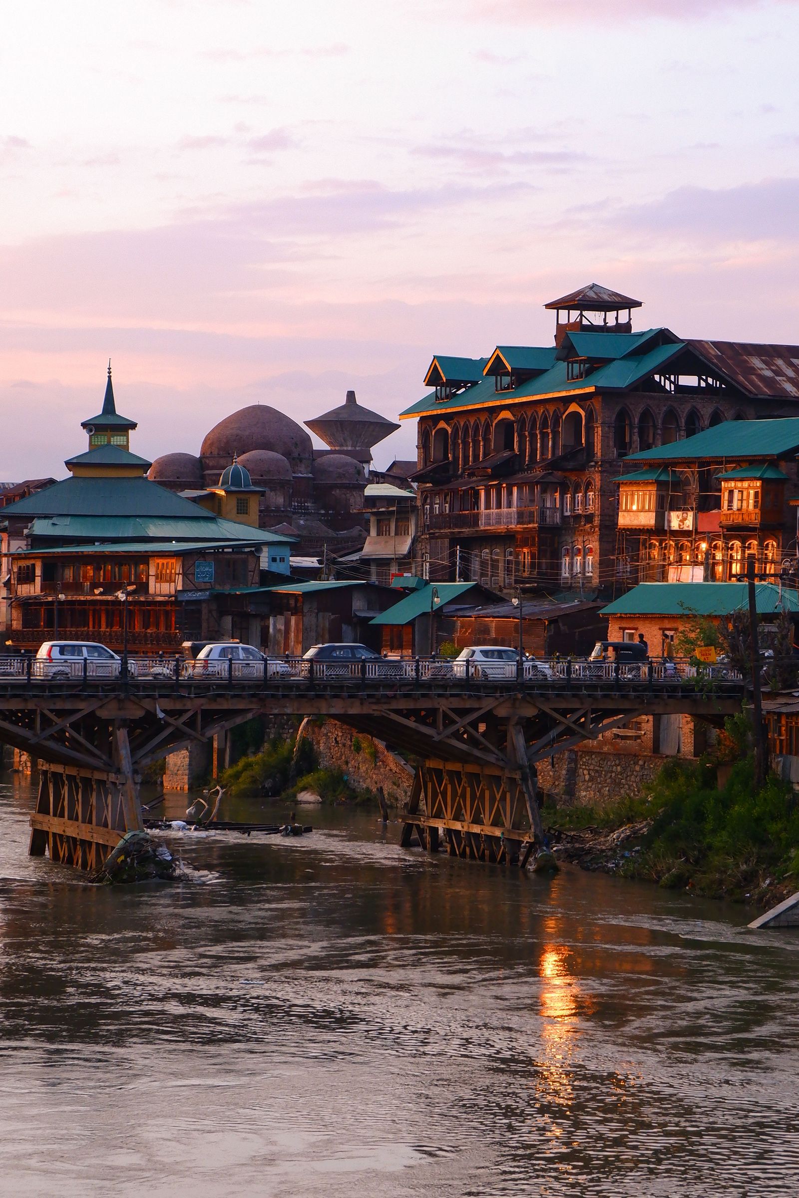 Kashmir Summer Community Trip: Srinagar, Gulmarg & Beyond image