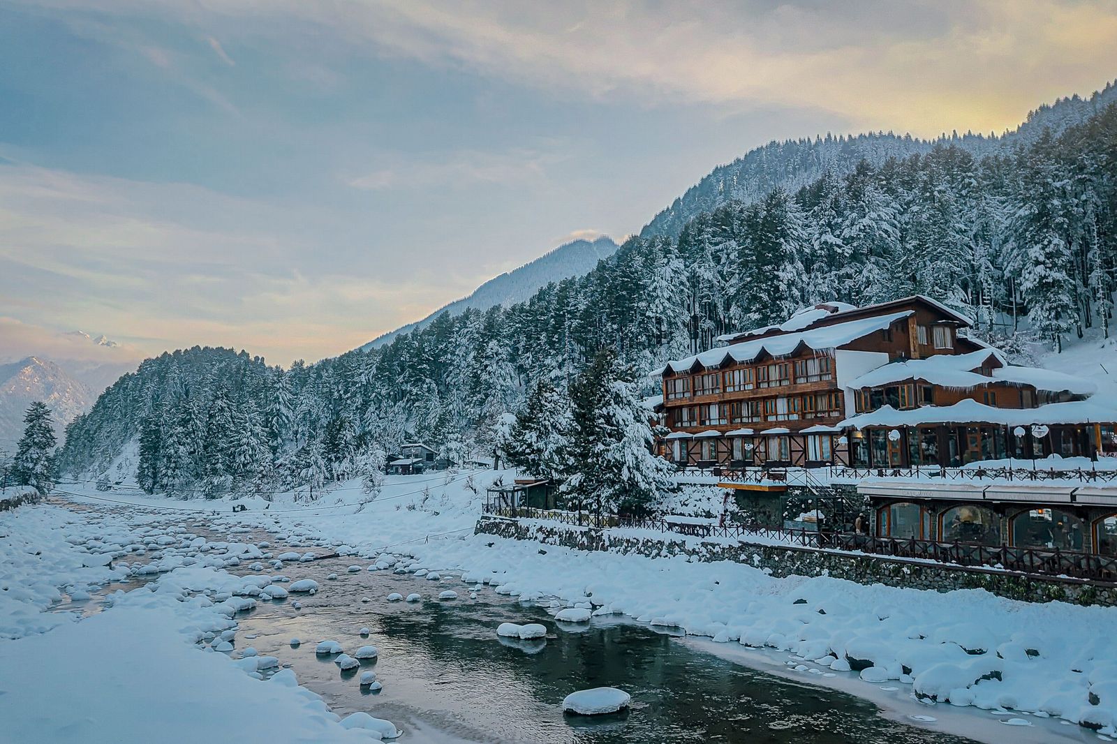 Kashmir Group Trip: Classic Highlights to Offbeat Gurez Valley image