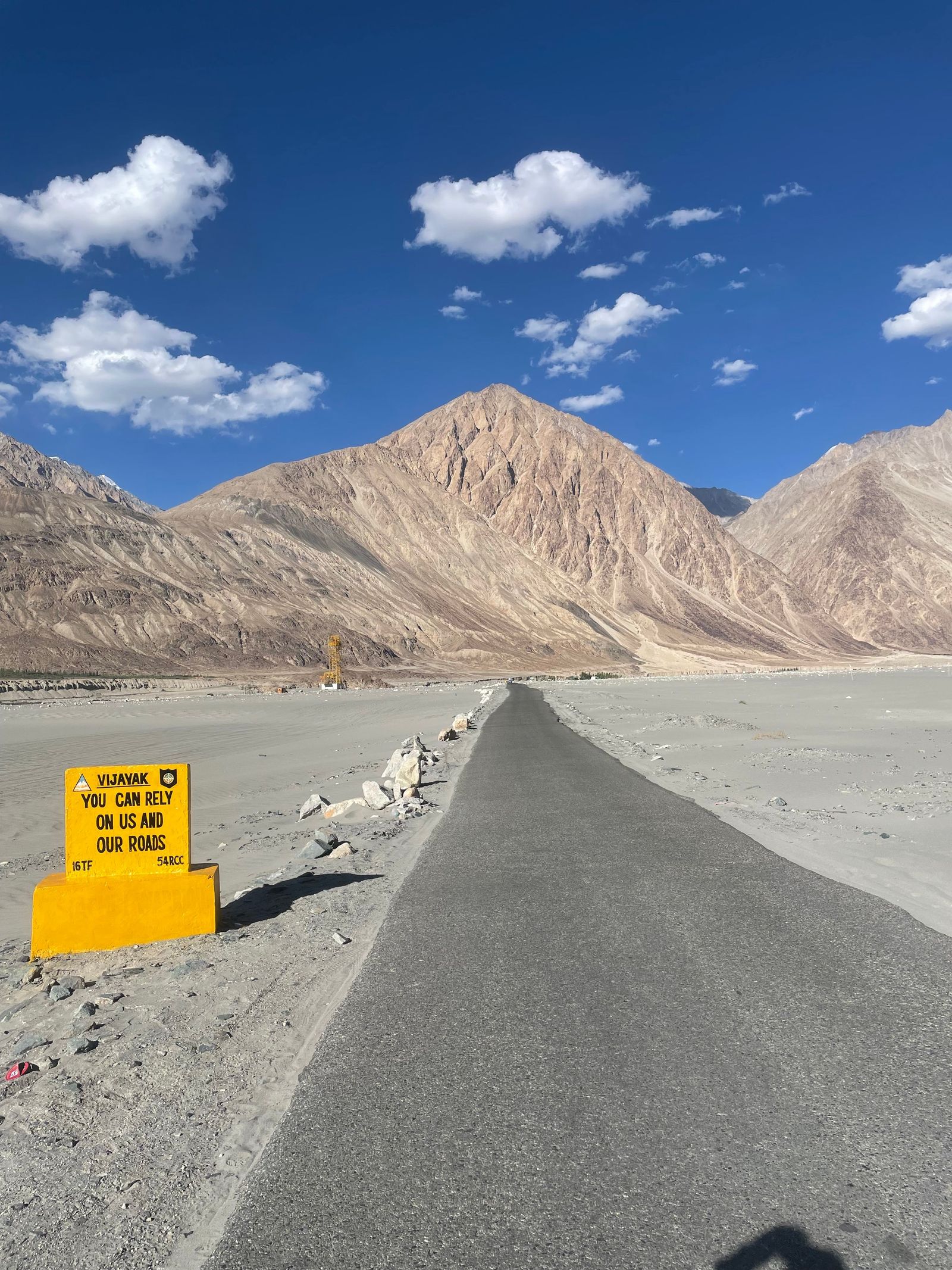 8D Ladakh with Umling La | Himalayan 450 CC | Exclusive Trip image