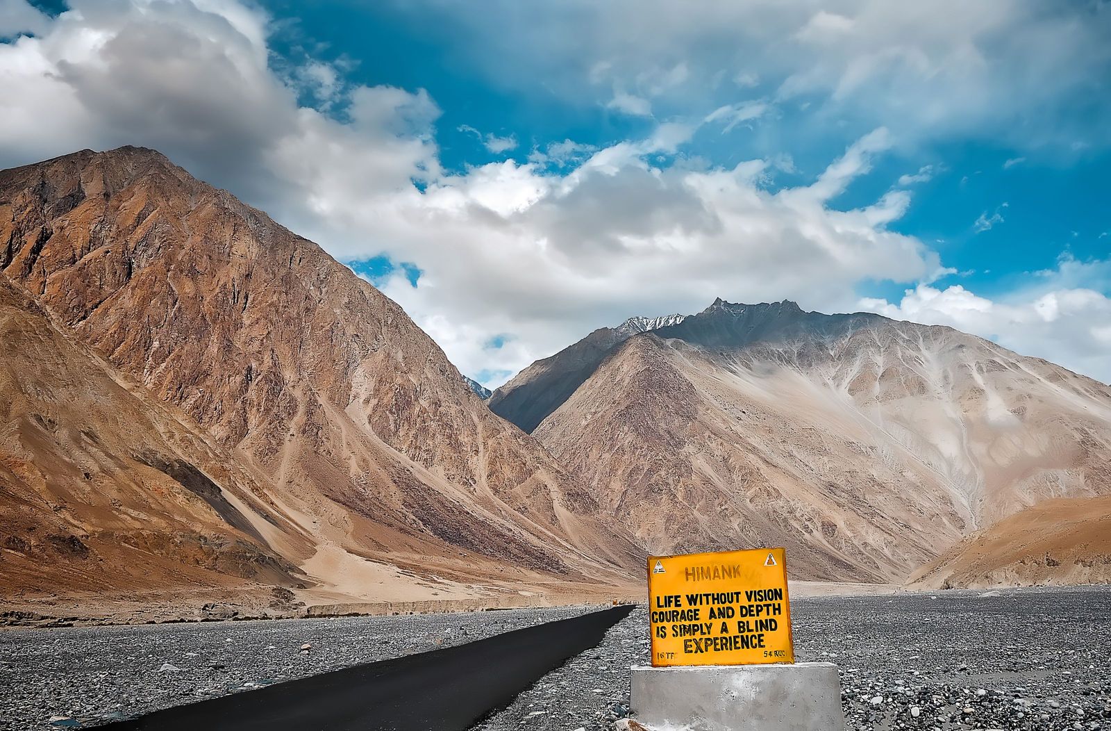 7 Days Luxury Holiday in Ladakh with Nubra Valley & Pangong Lake image