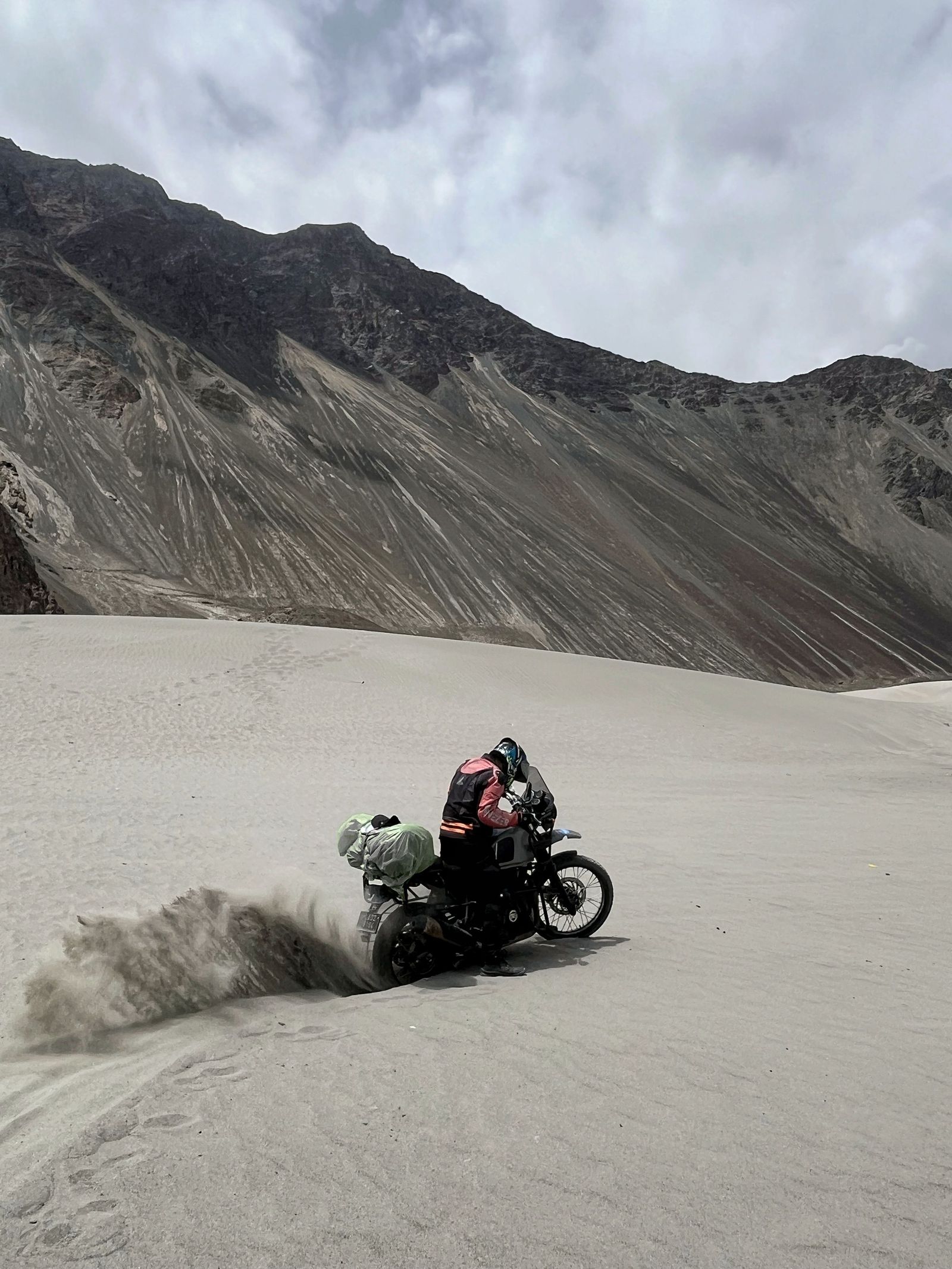 8 Days Exciting Leh to Srinagar Road Trip Via Kargil image