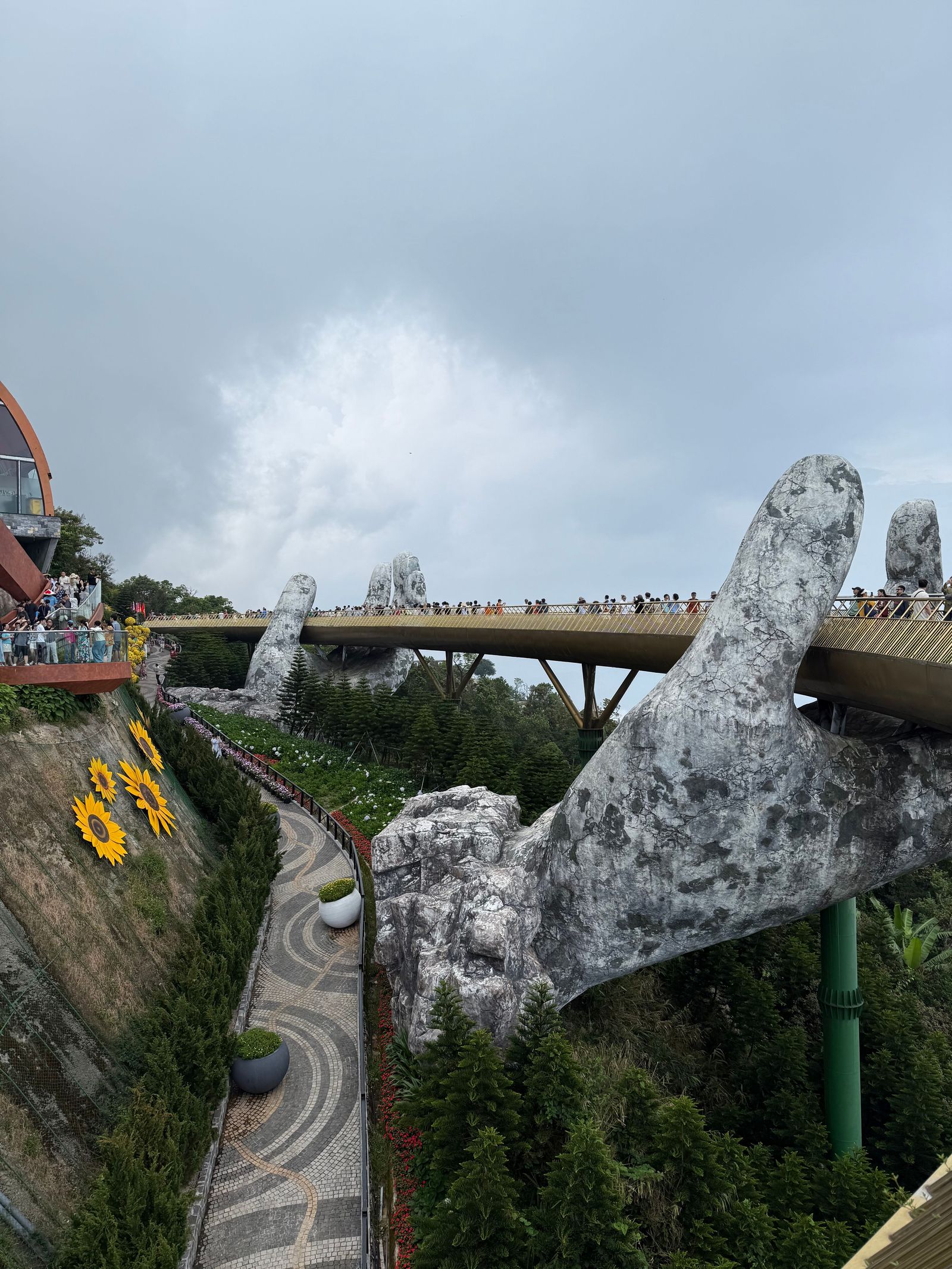 Glimpse of Central Vietnam image