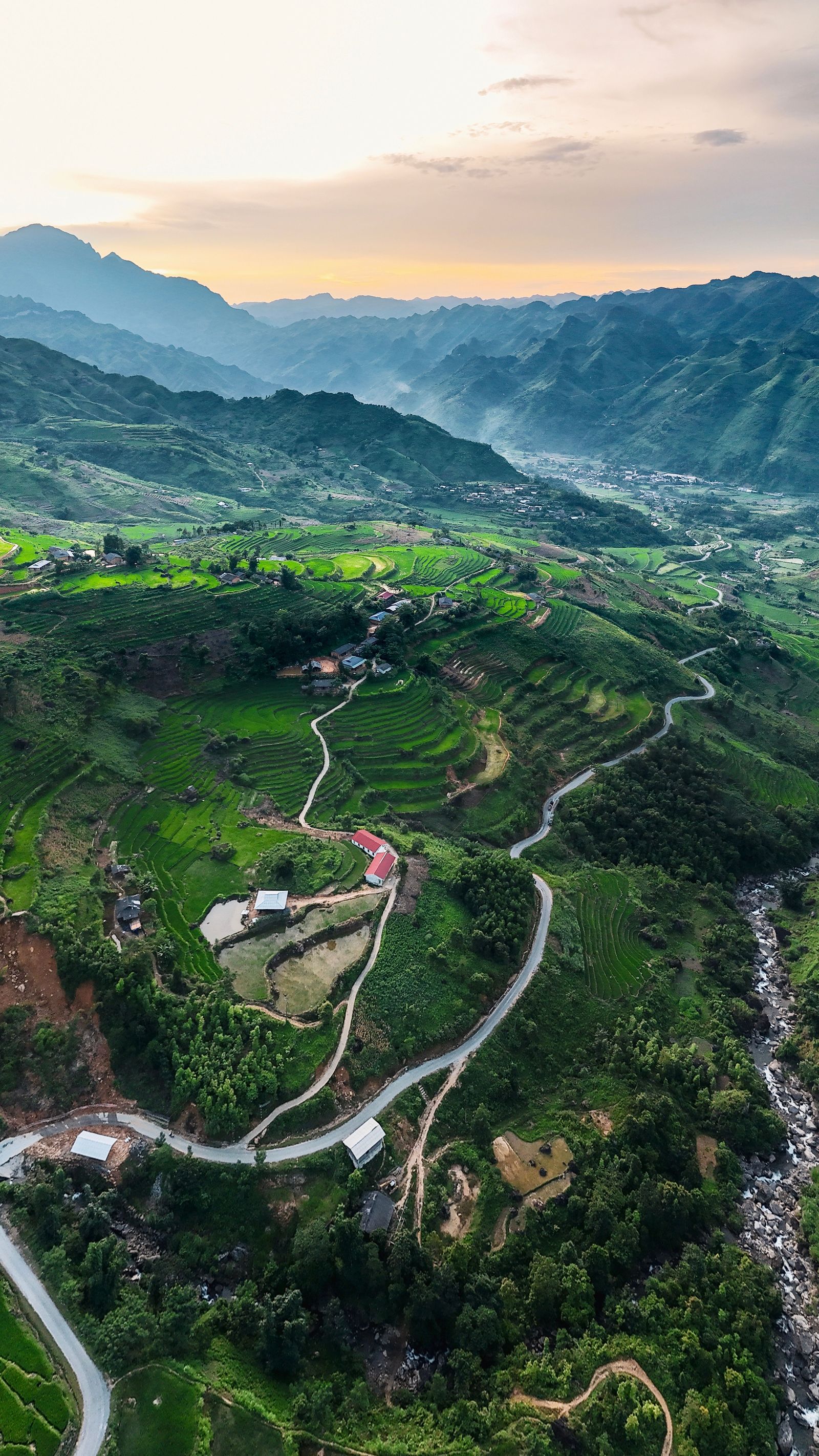 Best Selling Vietnam Tour Package image