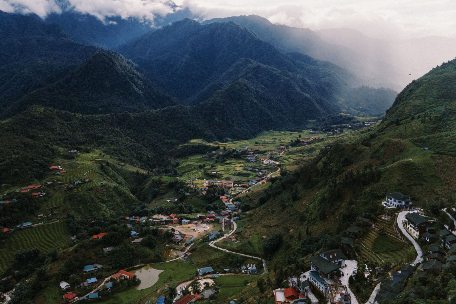 Best of North, South & Central Vietnam Tour Package image